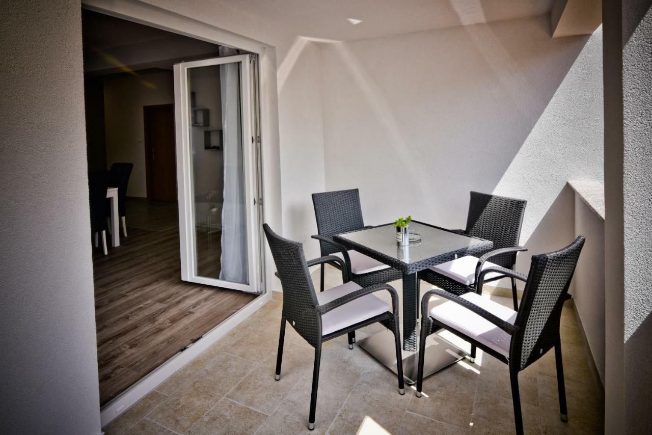 Apartments Mica Врси Экстерьер фото