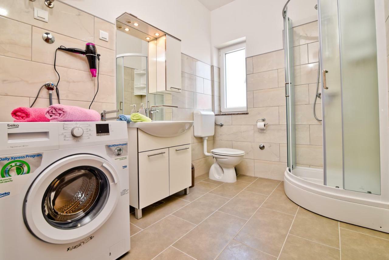 Apartments Mica Врси Экстерьер фото