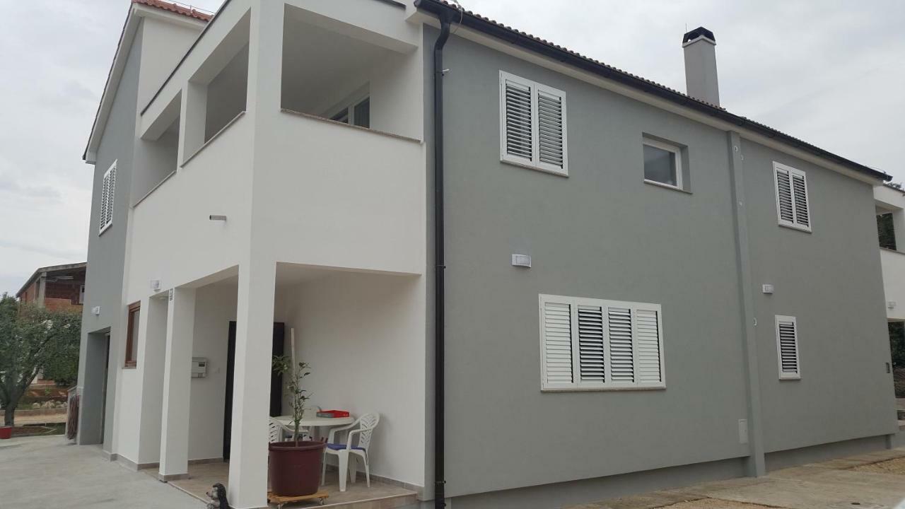 Apartments Mica Врси Экстерьер фото