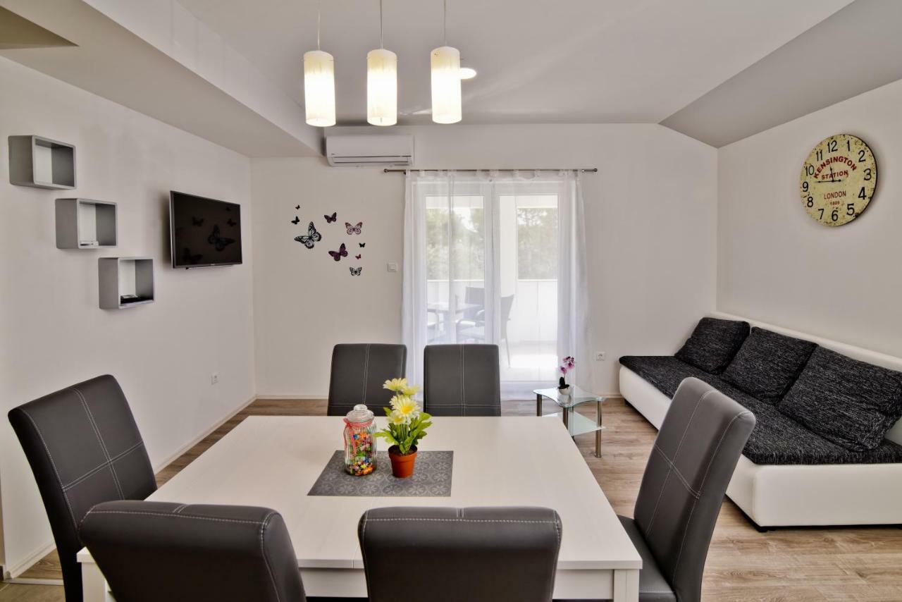 Apartments Mica Врси Экстерьер фото