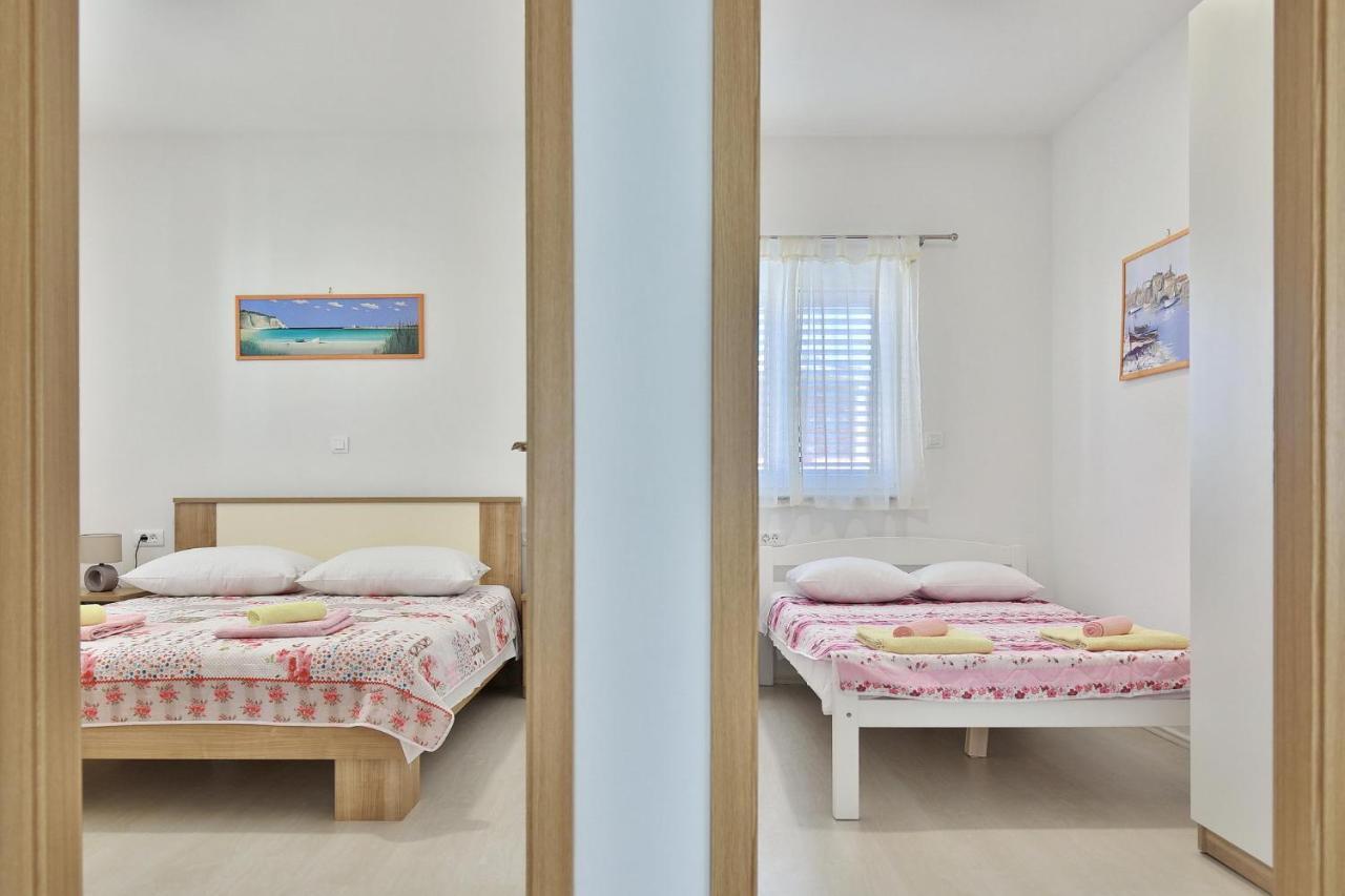 Apartments Mica Врси Экстерьер фото